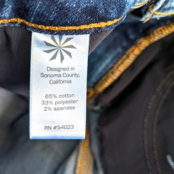 Athleta Sculptek Slim Lapis Wash Crop Jeans - Picture 7 of 8